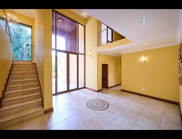 7 BEDROOM HOUSE FOR SALE IN BLUE HILLS